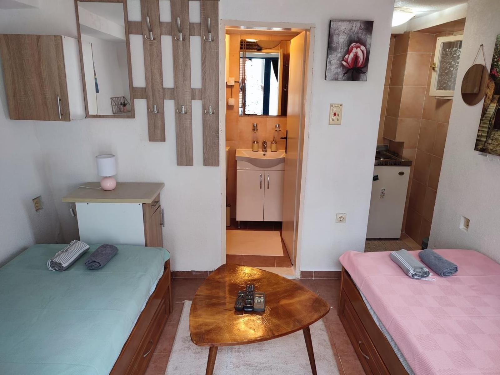 Bay Mola Home Kotor Luaran gambar