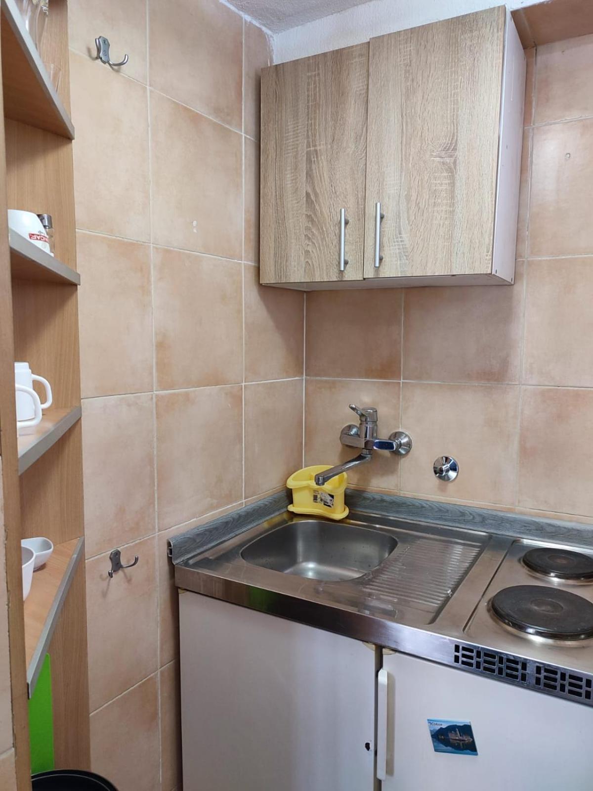 Bay Mola Home Kotor Luaran gambar